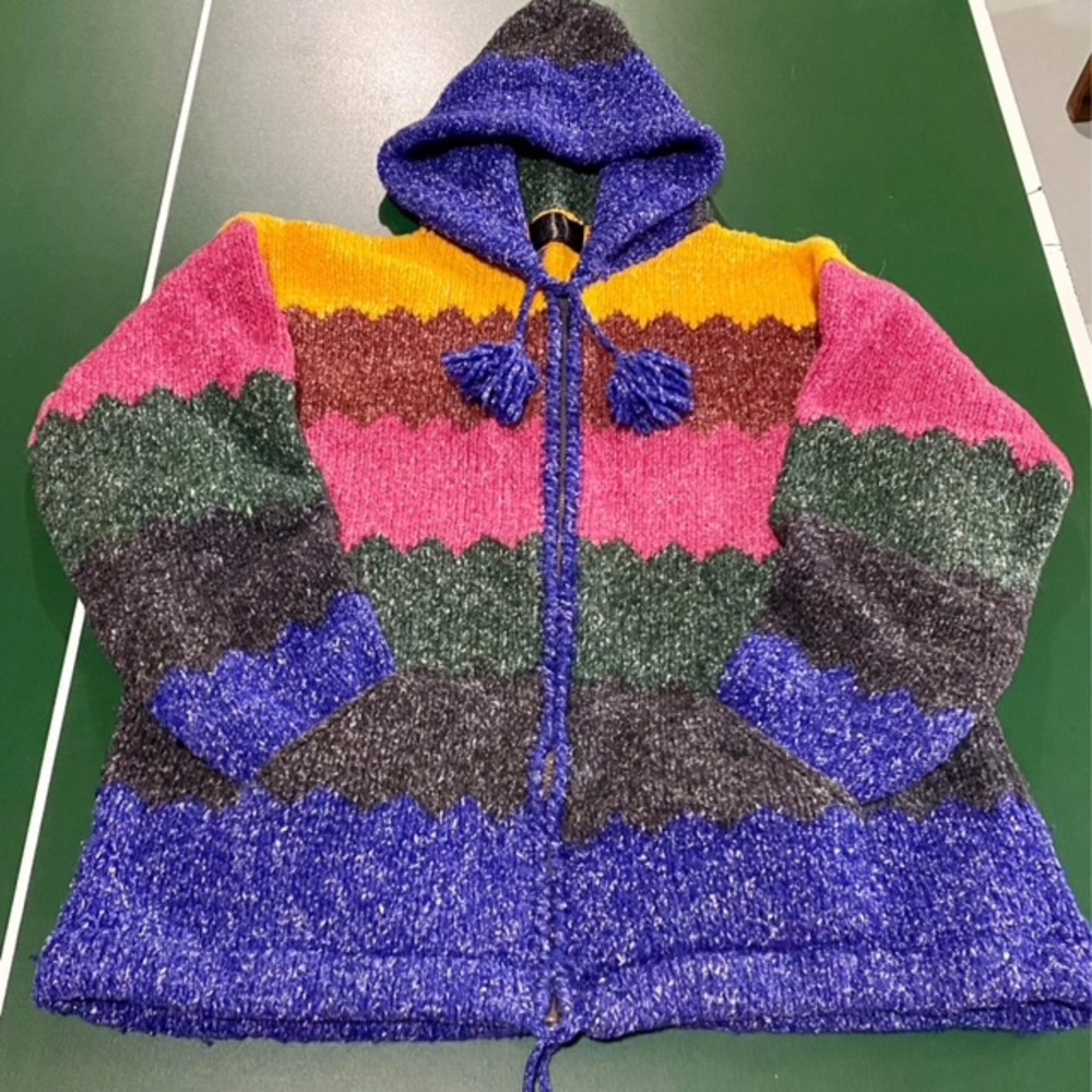 Women’s warm knitted hoodie.